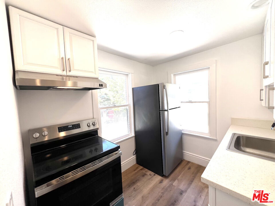 1828 S Gramercy Place - Photo 5