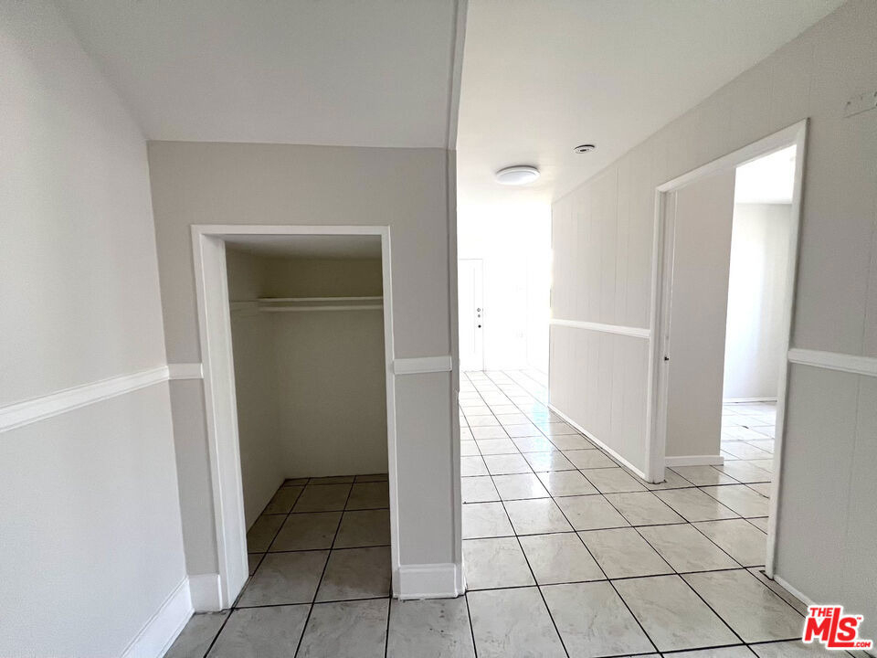 3260 E 4th Street - Photo 17