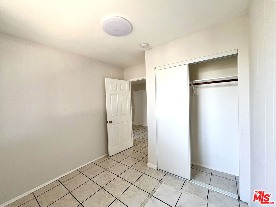 3260 E 4th Street - Photo 16