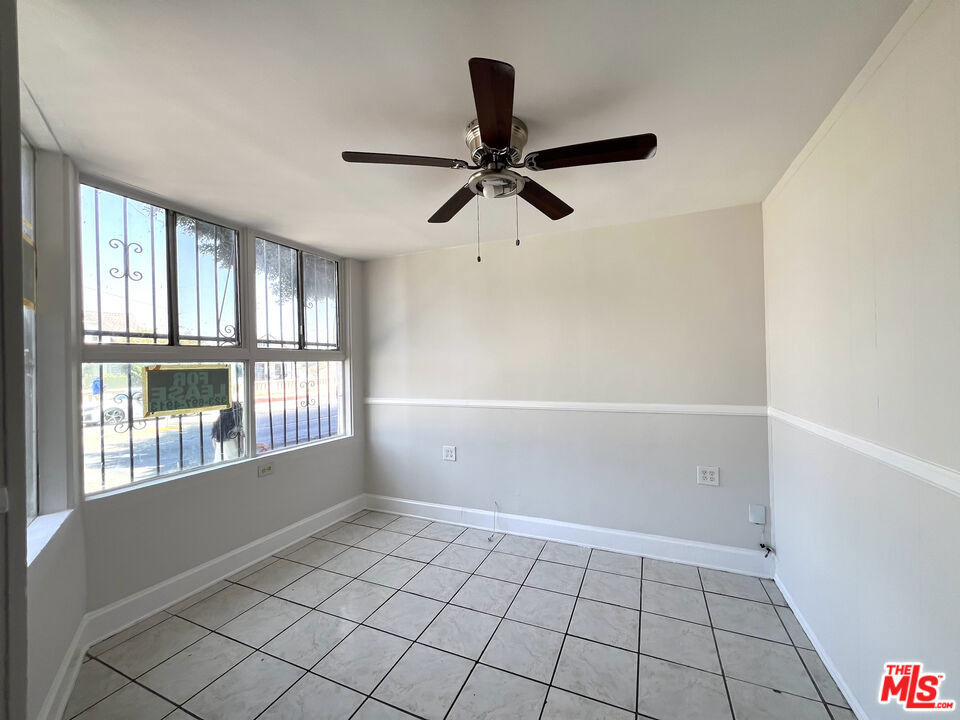 3260 E 4th Street - Photo 19