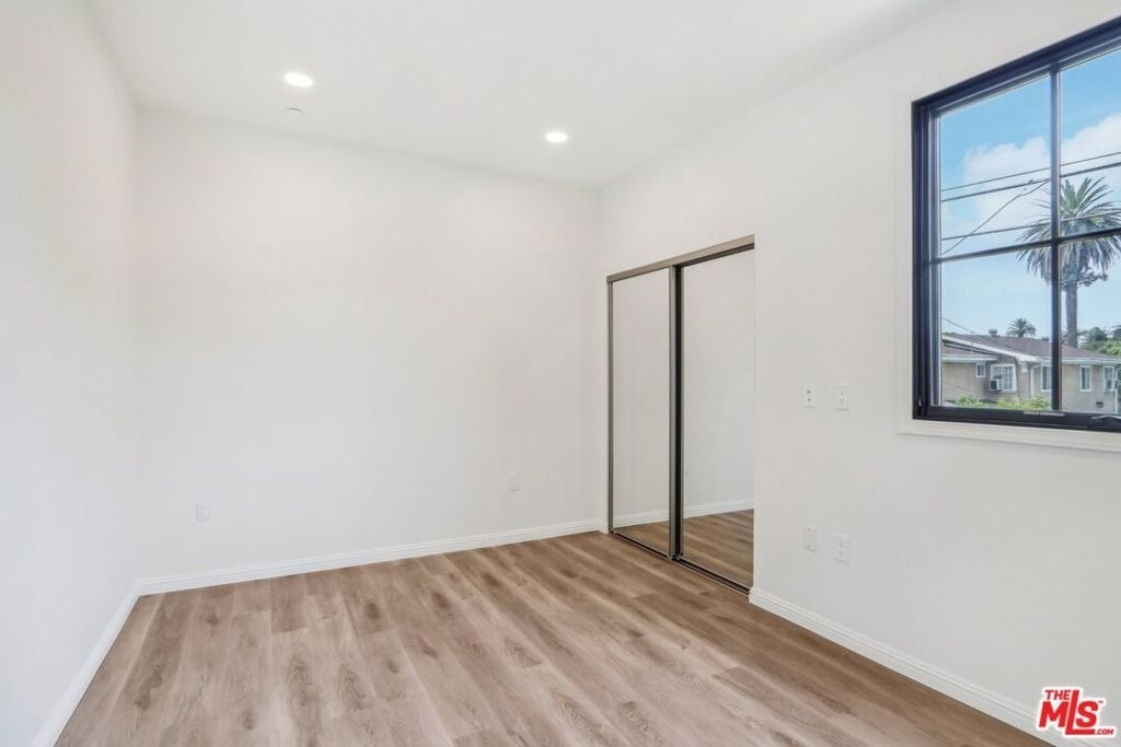 951 S Wilton Place - Photo 33