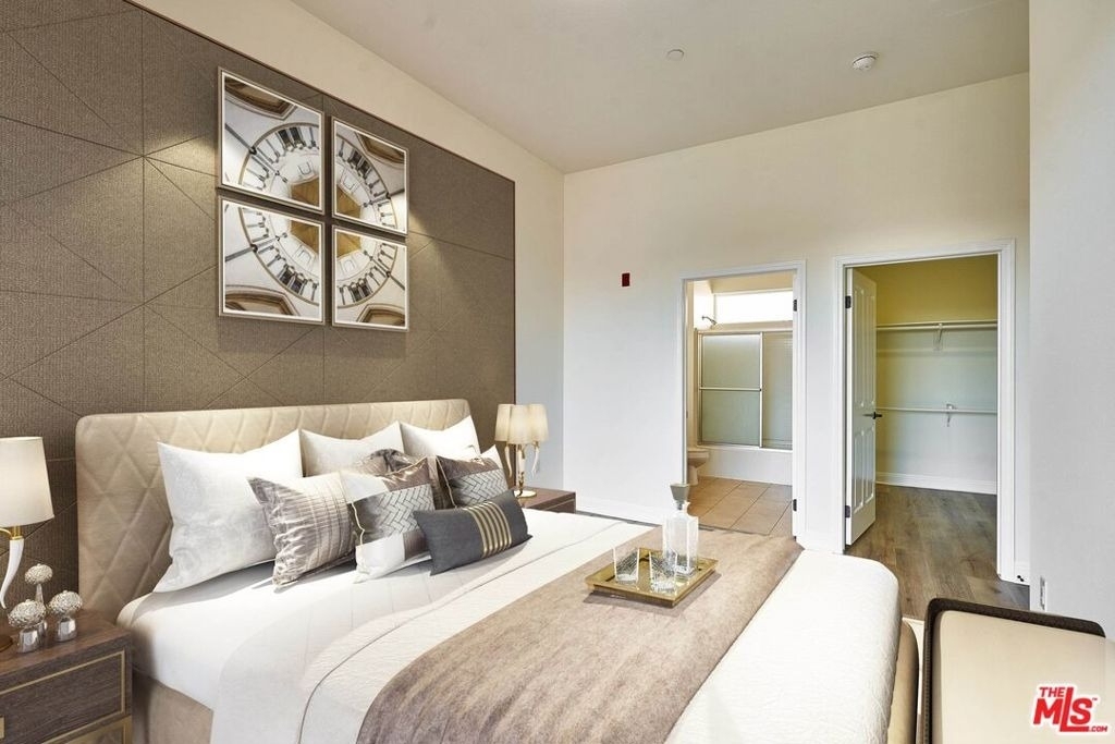 345 S Gramercy Place - Photo 22