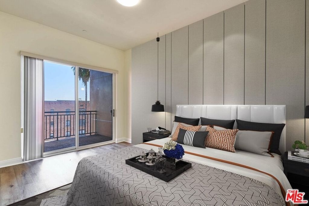 345 S Gramercy Place - Photo 20