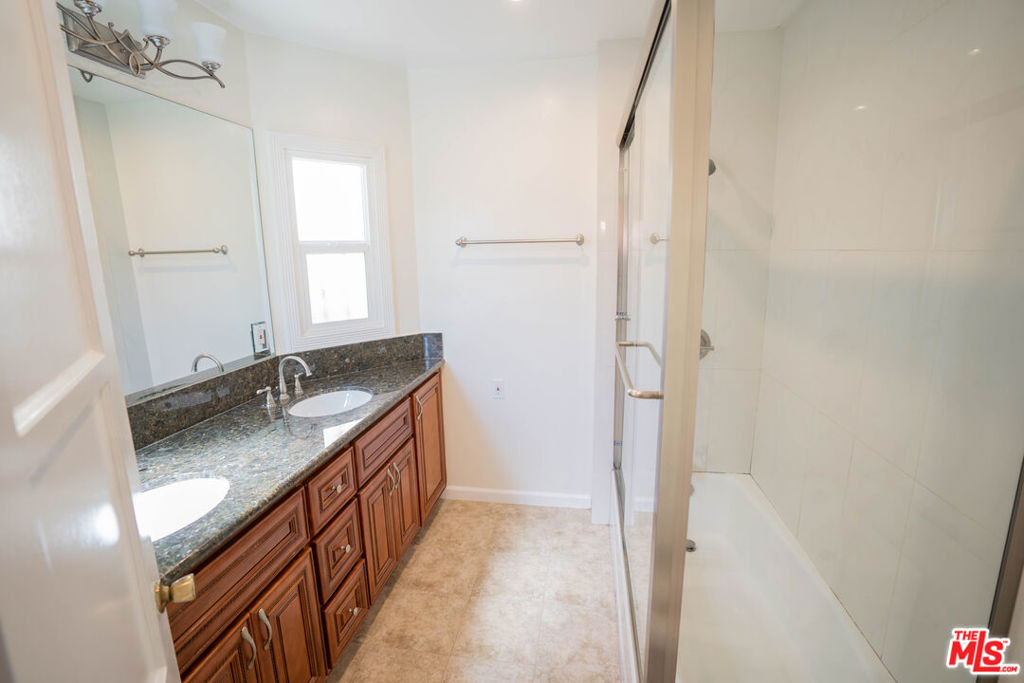 1210 S La Jolla Avenue - Photo 6