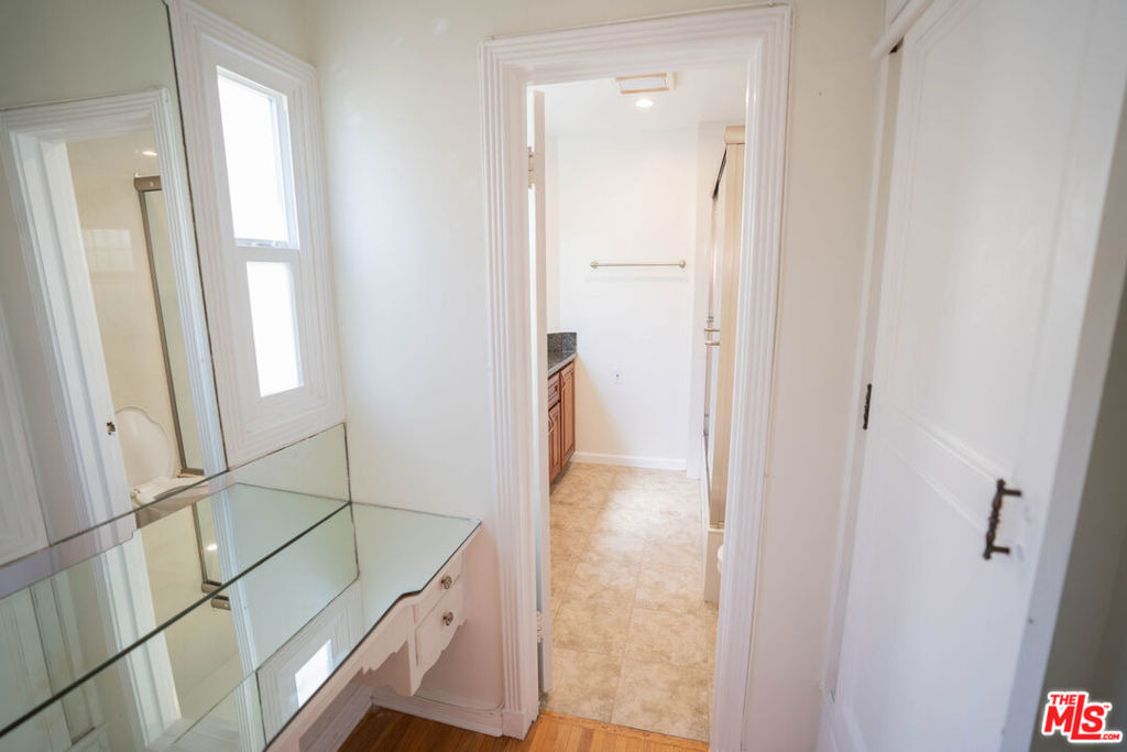 1210 S La Jolla Avenue - Photo 5