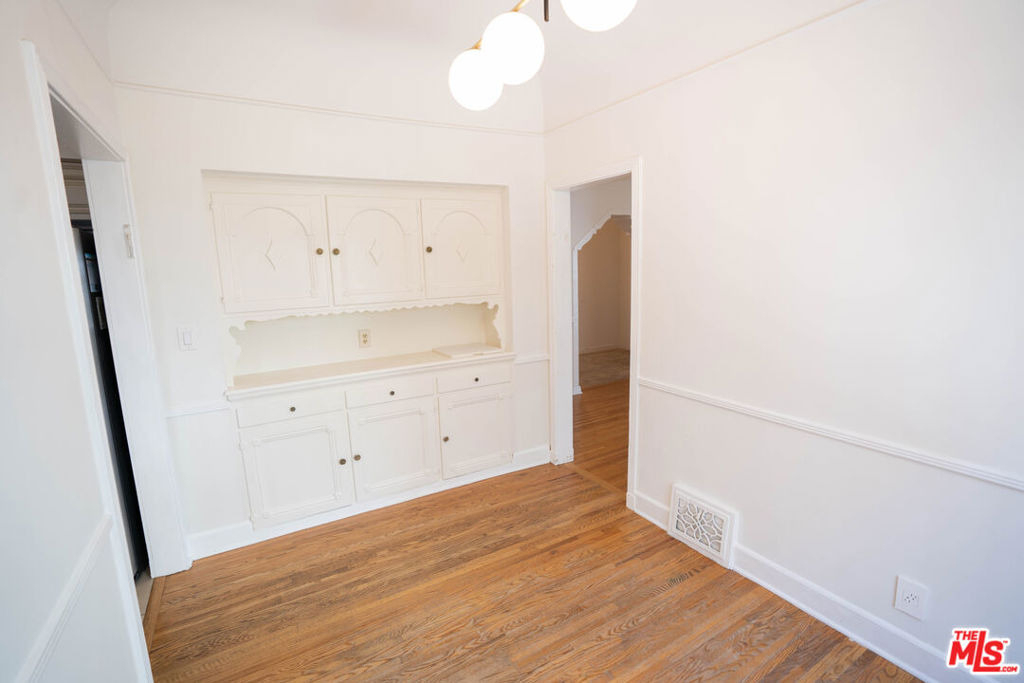 1210 S La Jolla Avenue - Photo 19