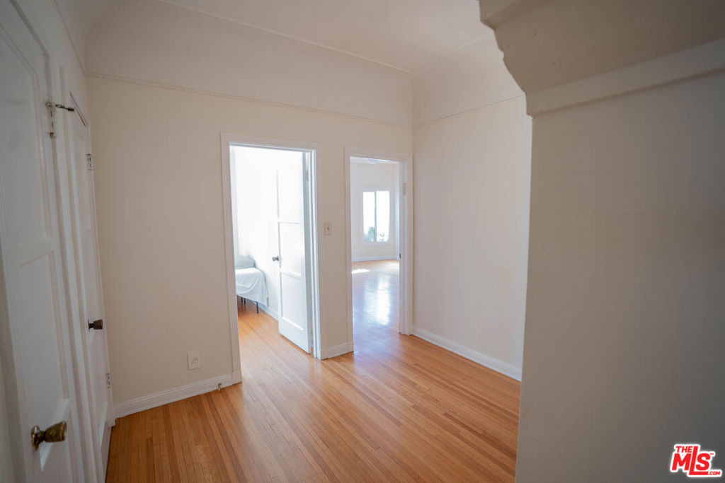 1210 S La Jolla Avenue - Photo 26