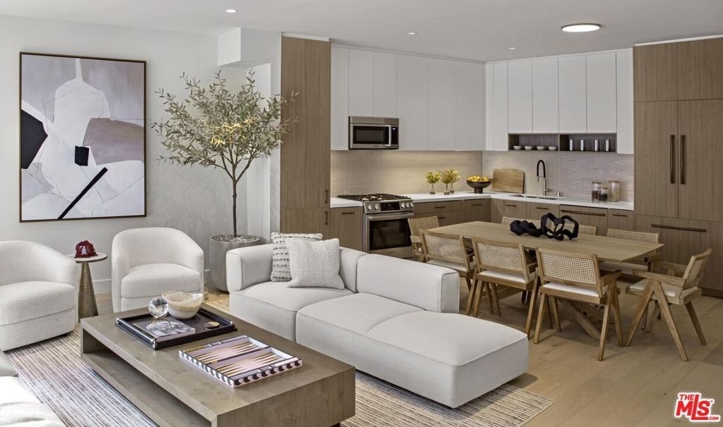 9001 Santa Monica Boulevard - Photo 20