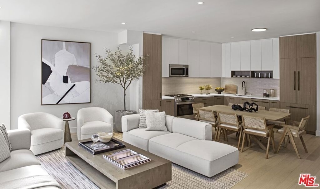 9001 Santa Monica Boulevard - Photo 19