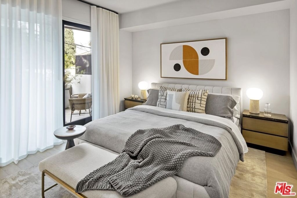 9001 Santa Monica Boulevard - Photo 15
