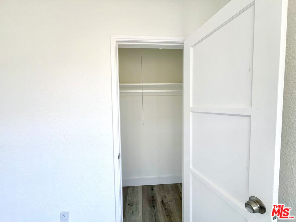 254 E Lanzit Avenue - Photo 19