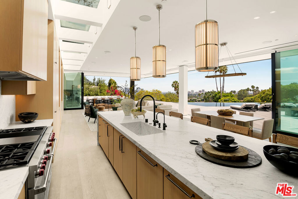 1200 Laurel Way - Photo 4