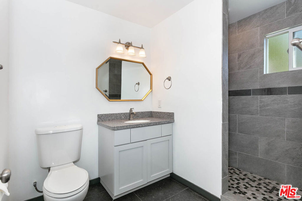 2914 Castle Heights Avenue - Photo 21