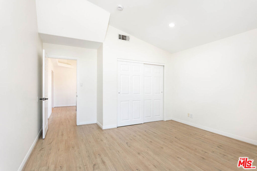 2914 Castle Heights Avenue - Photo 14