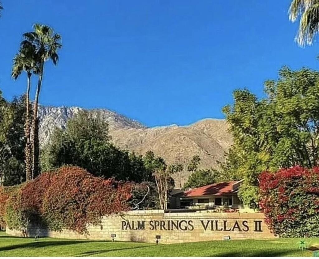 2801 N Los Felices Circle E - Photo 18