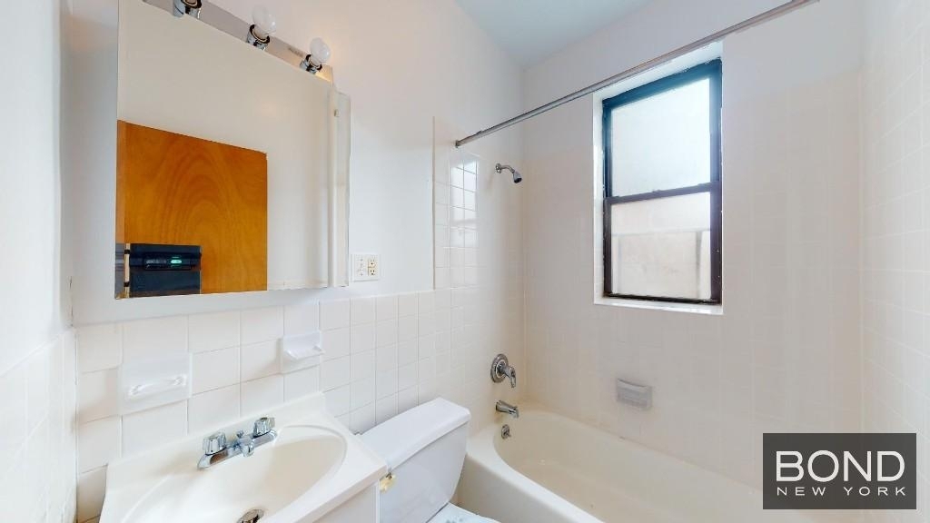 309 East 90th Street - Photo 3