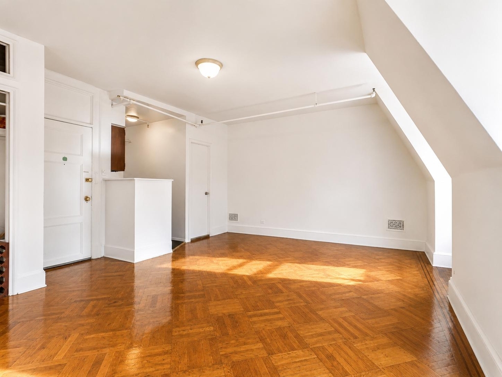 309 West 107th Street - Photo 3