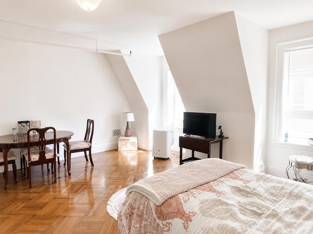309 West 107th Street - Photo 2