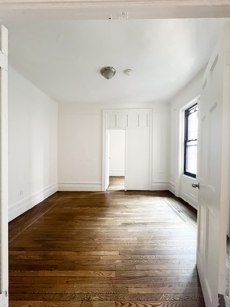 3139 Broadway - Photo 5