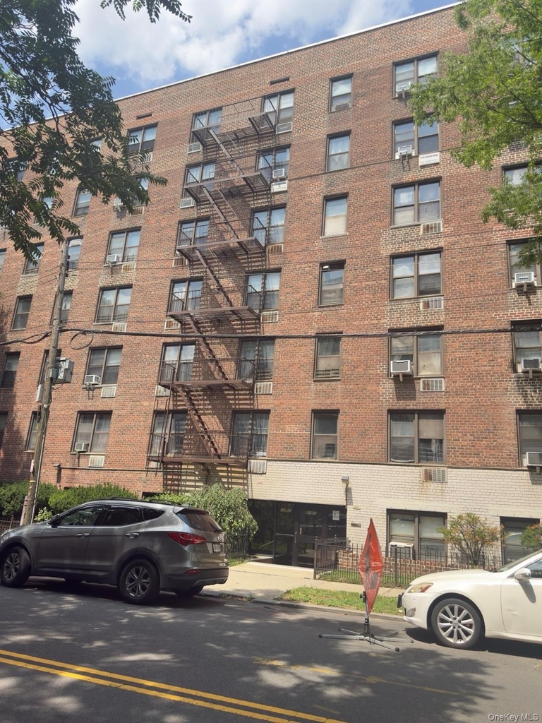 14943 35th Ave - Photo 0