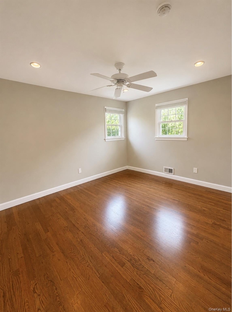 7 Phyllis Drive - Photo 8