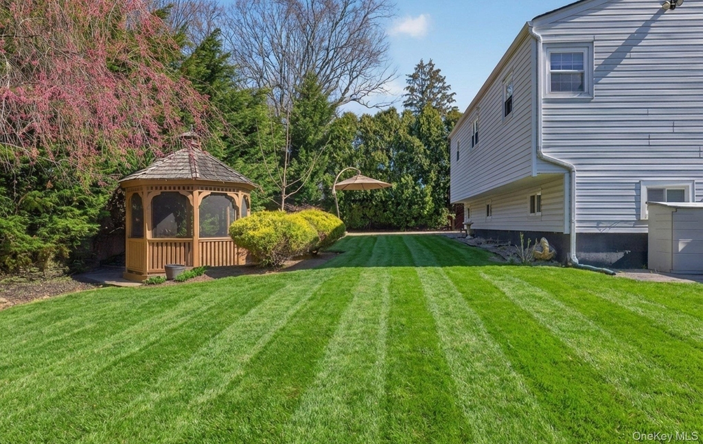 7 Phyllis Drive - Photo 19