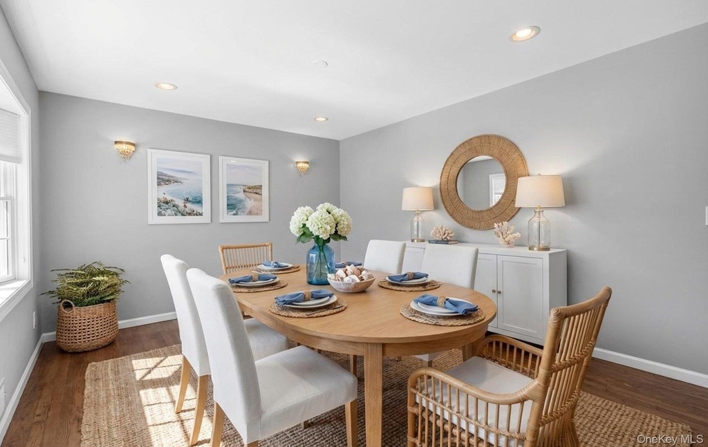 7 Phyllis Drive - Photo 2