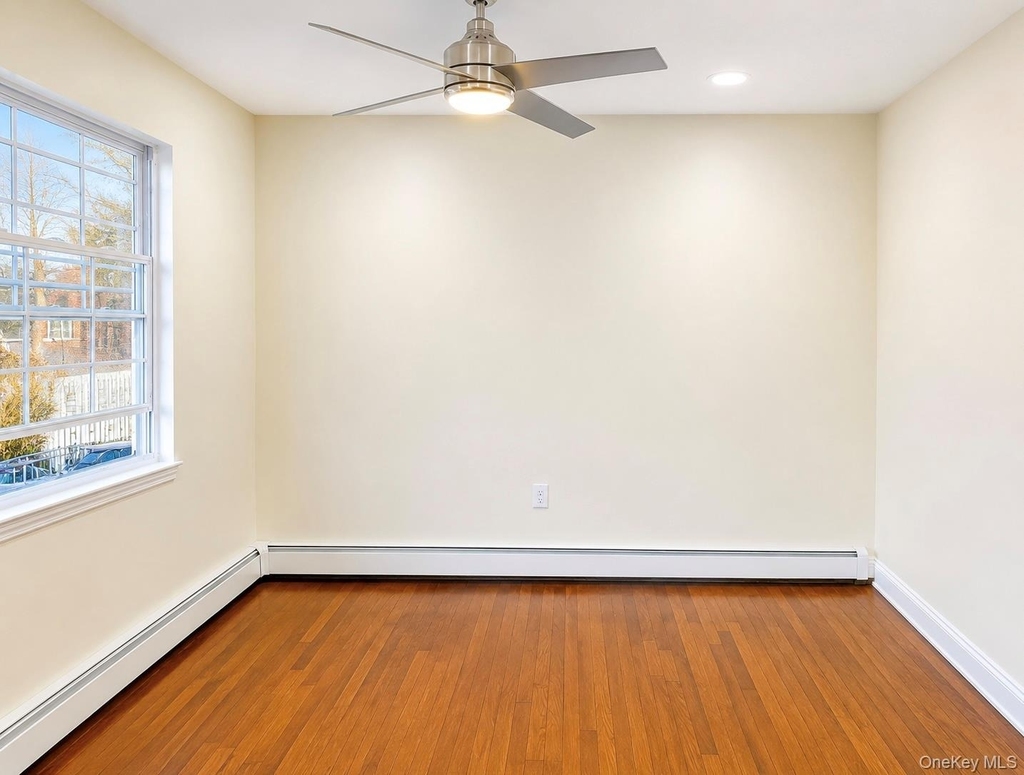 104-02 169th Street - Photo 9
