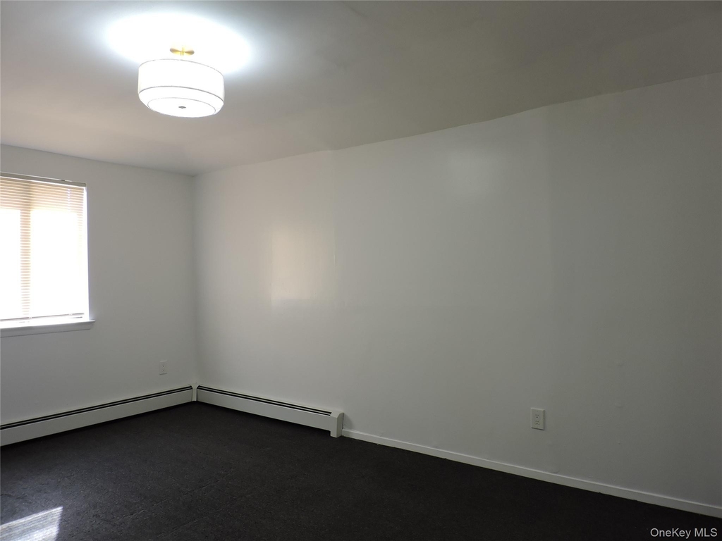 134-46 161st Street - Photo 8