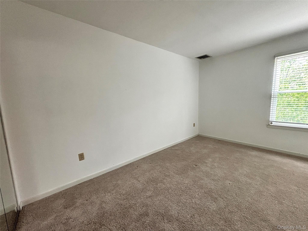 504 Continental Drive - Photo 15