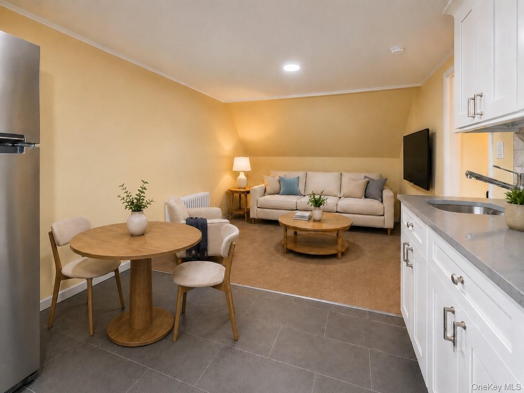11 Deauville Parkway - Photo 10