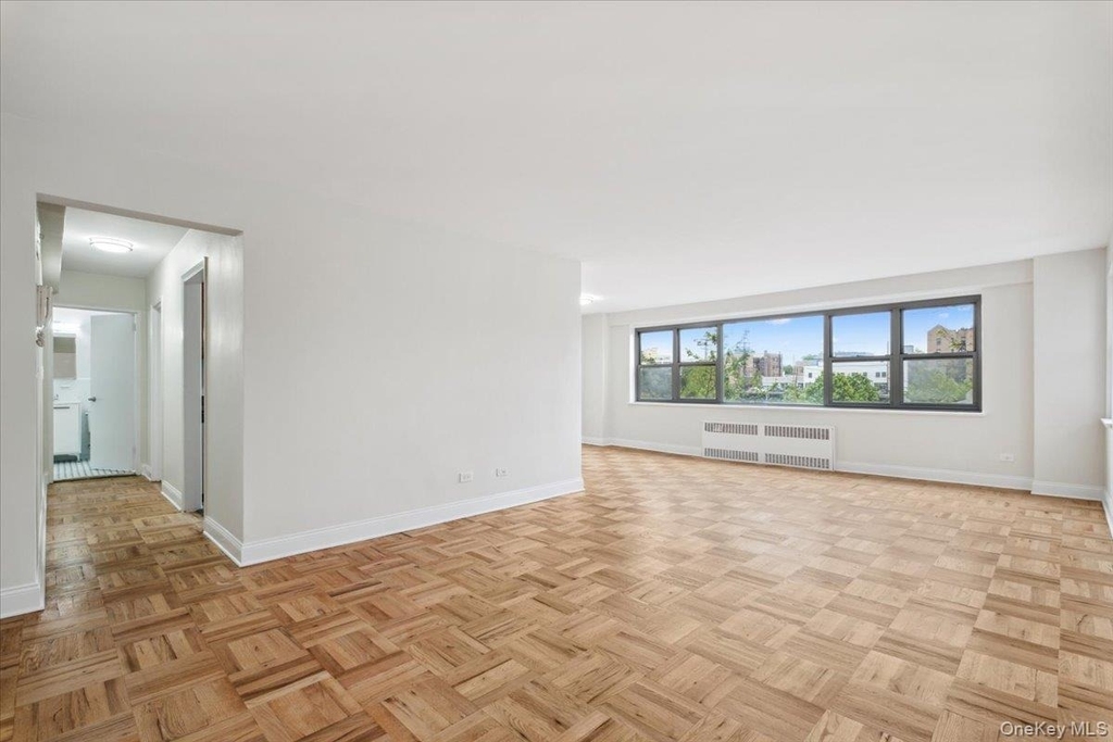 2 Washington Square - Photo 2