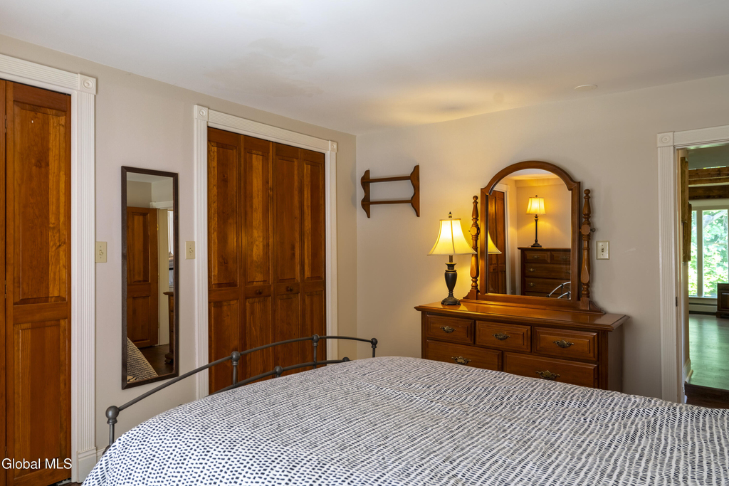 569 N Broadway - Photo 21
