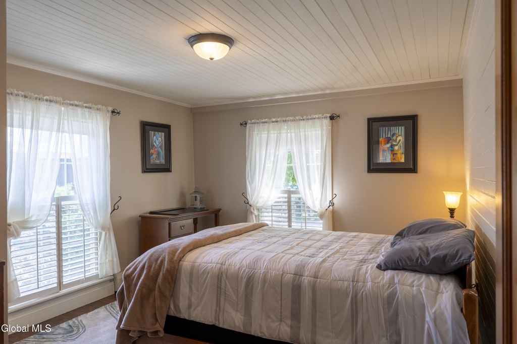 569 N Broadway - Photo 15