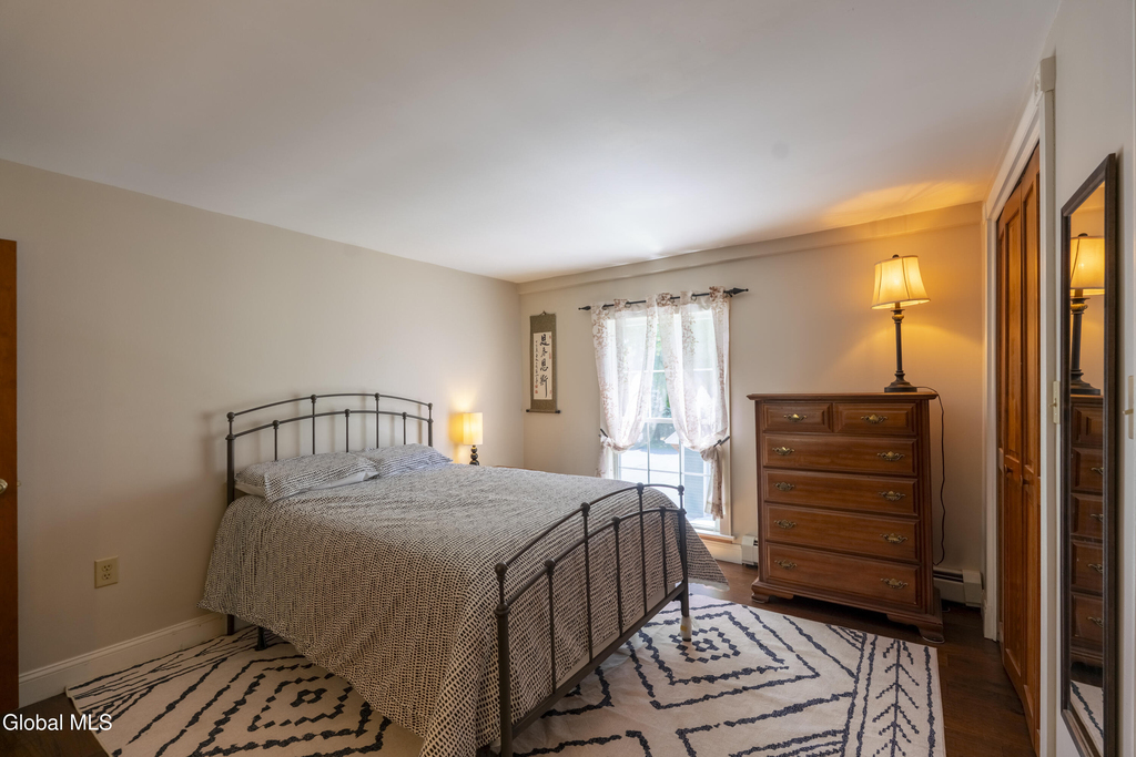569 N Broadway - Photo 20