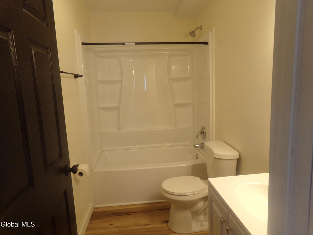 12 1/2 E Clinton Street - Photo 5