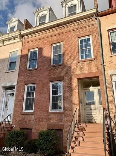 60 Westerlo Street - Photo 0