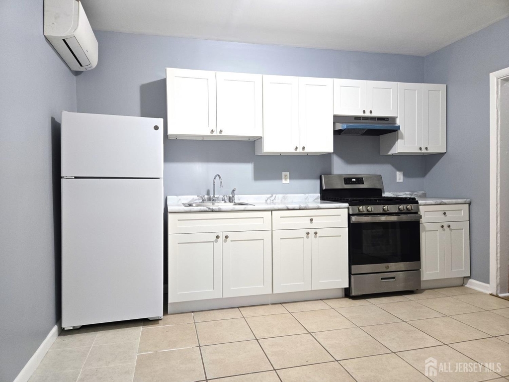 314 Seaman Street - Photo 5
