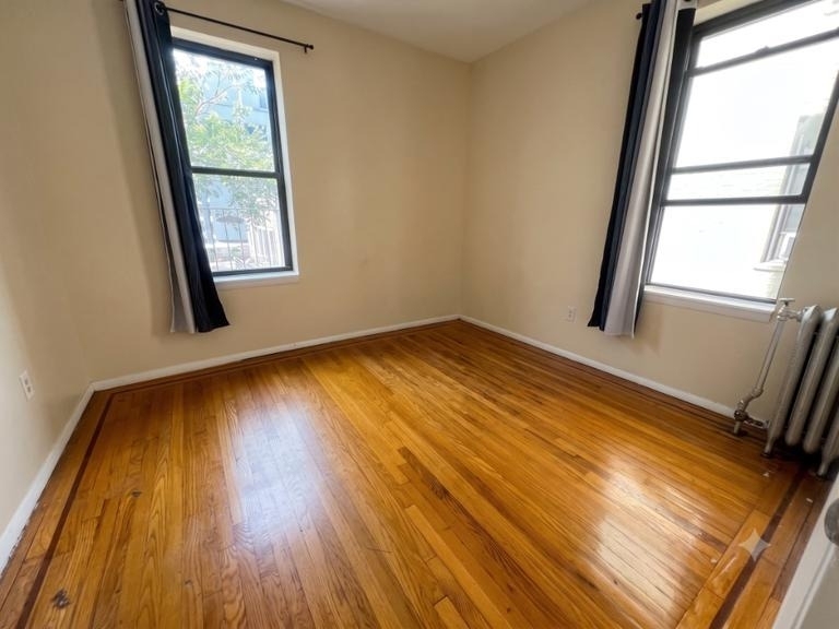 27-08 39th Avenue - Photo 9