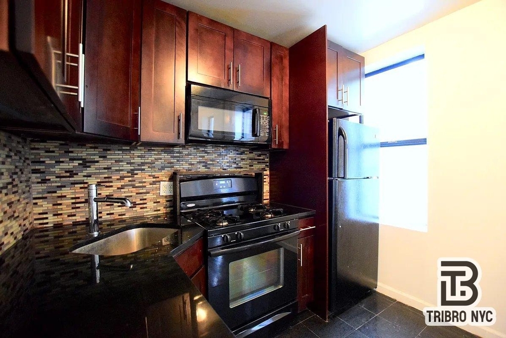 2272 2nd Avenue - Photo 3