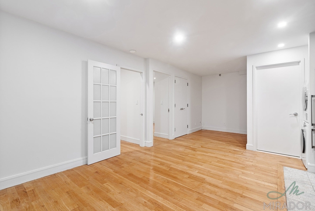 636 E 11th Street - Photo 9