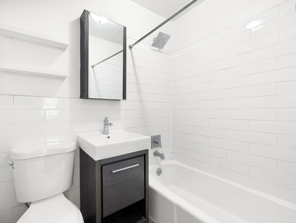 341 W 19th Street - Photo 5