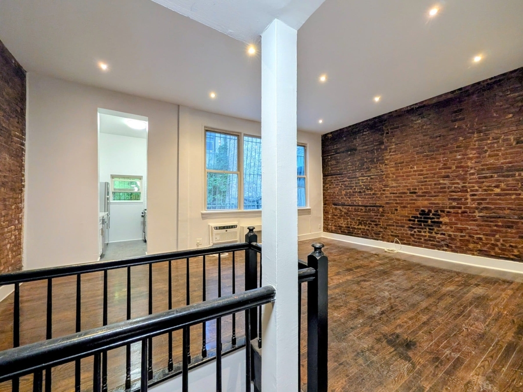 339 W 19th Street - Photo 0