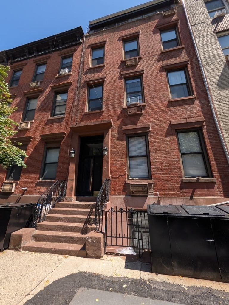 339 W 19th Street - Photo 18