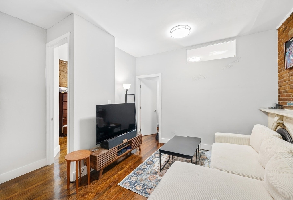 326 W 23rd Street - Photo 0