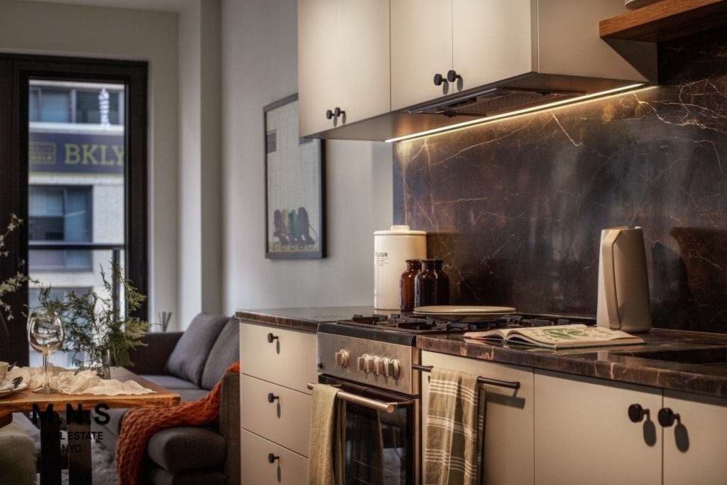 260 Gold Street - Photo 6