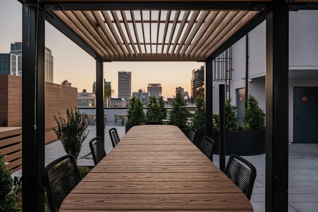 260 Gold Street - Photo 17