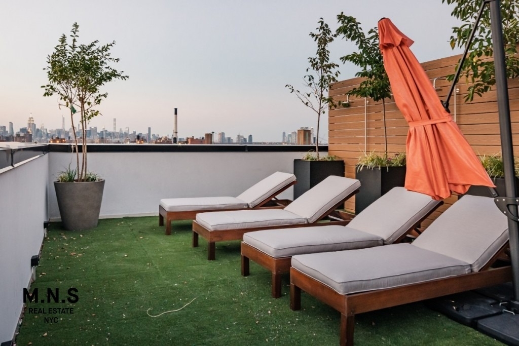 260 Gold Street - Photo 16
