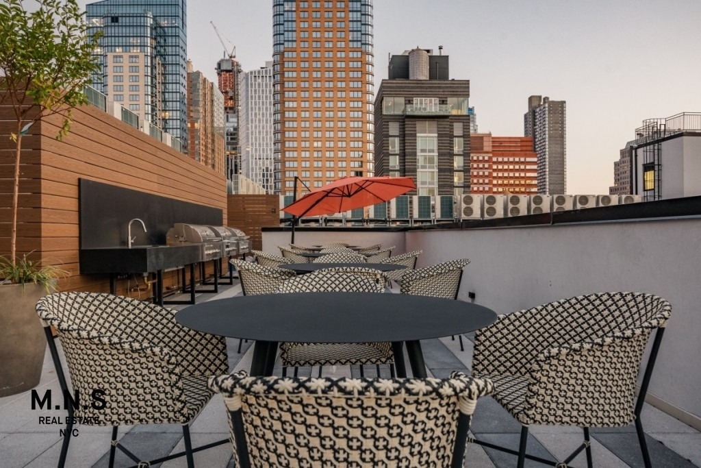 260 Gold Street - Photo 13