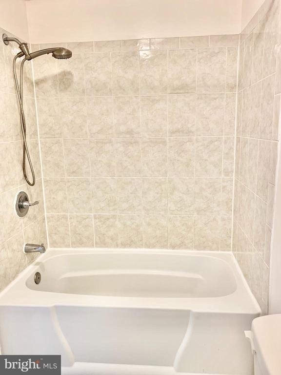 221 Baker Street - Photo 20